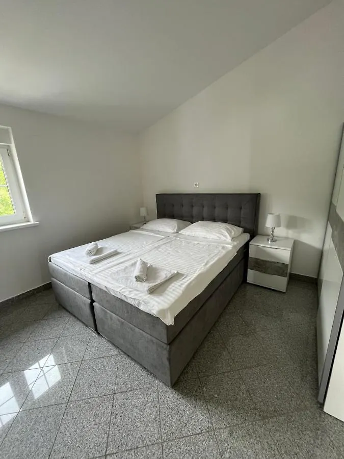Apartments Adria 크리크베니카 크로아티아
